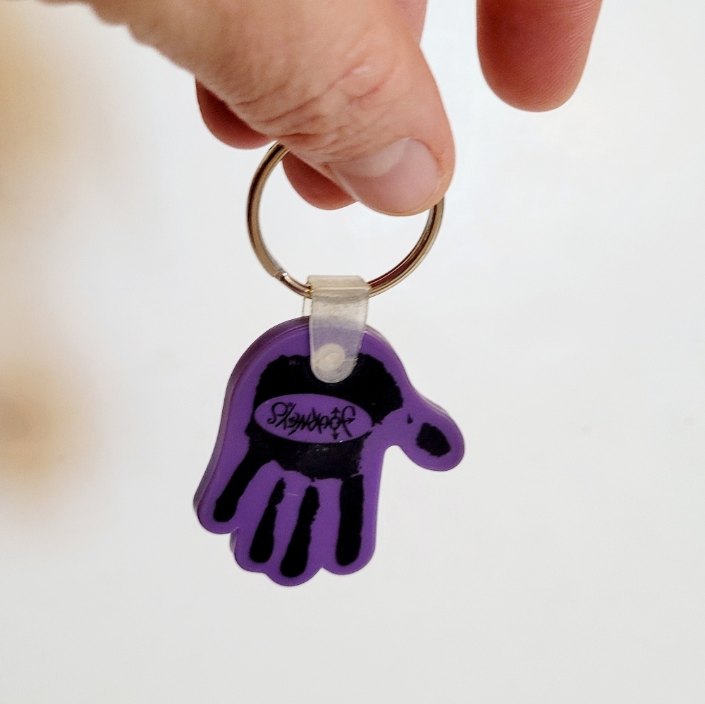 Vintage JourneysHand Keychain - Picture 6 of 6